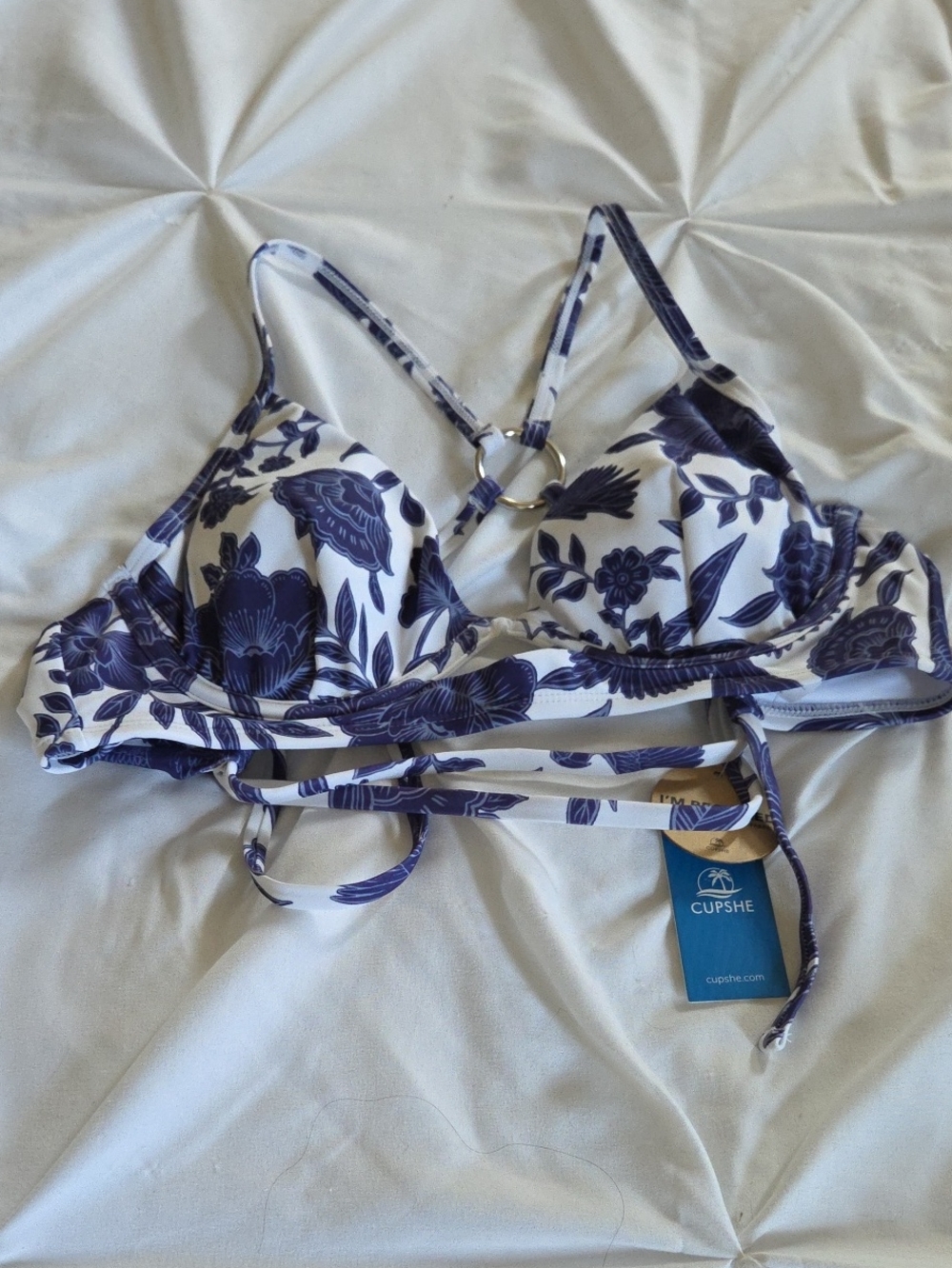 Cupshe White and Navy Floral Ring-Back Bikini Top